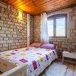 Holiday home Mini Castle In Nature Fotini's Retreat Polilimnio Metamorfosis