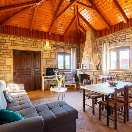 Mini Castle In Nature Fotini's Retreat Polilimnio 別荘 *