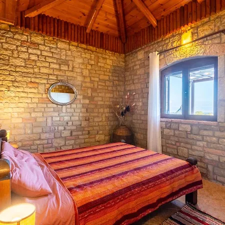 Mini Castle In Nature Fotini's Retreat Polilimnio Metamorfosi (Laconia)