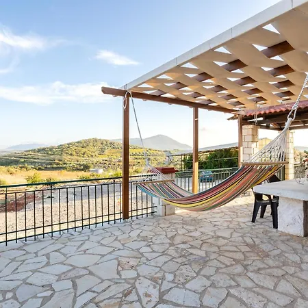 Mini Castle In Nature Fotini's Retreat Polilimnio 別荘 *