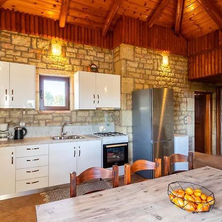 Mini Castle In Nature Fotini's Retreat Polilimnio * Metamorfosi (Laconia)