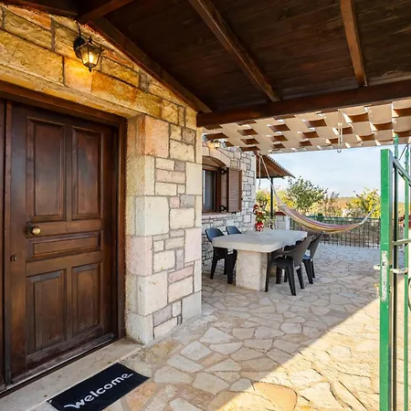 Mini Castle In Nature Fotini's Retreat Polilimnio 別荘 Metamorfosi (Laconia)