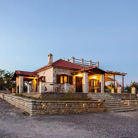 別荘 Mini Castle In Nature Fotini's Retreat Polilimnio *