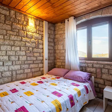 Mini Castle In Nature Fotini's Retreat Polilimnio Metamorfosi (Laconia)