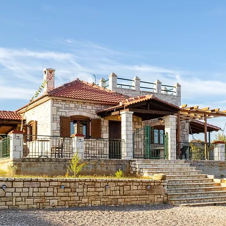 Mini Castle In Nature Fotini's Retreat Polilimnio 別荘