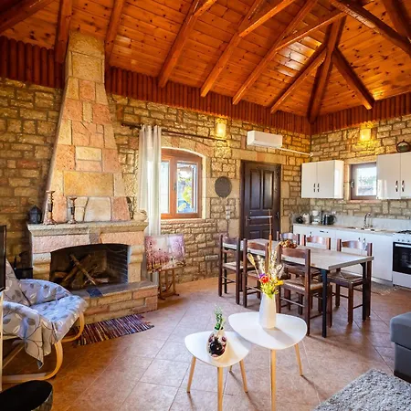 Mini Castle In Nature Fotini's Retreat Polilimnio * Metamorfosi (Laconia)