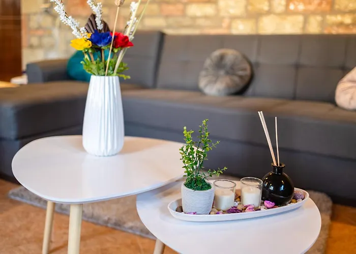 Mini Castle In Nature Fotini's Retreat Polilimnio Vakantiehuis *