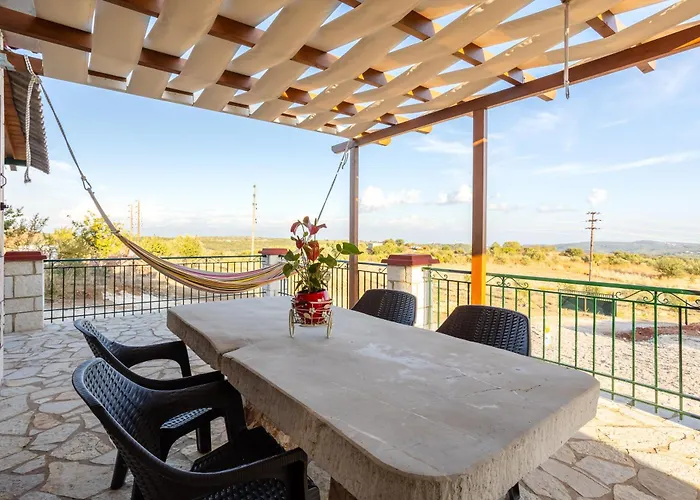 Mini Castle In Nature Fotini's Retreat Polilimnio *