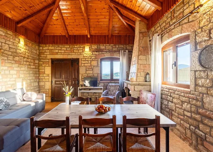 Vakantiehuis Mini Castle In Nature Fotini's Retreat Polilimnio Metamorfosi (Laconia)