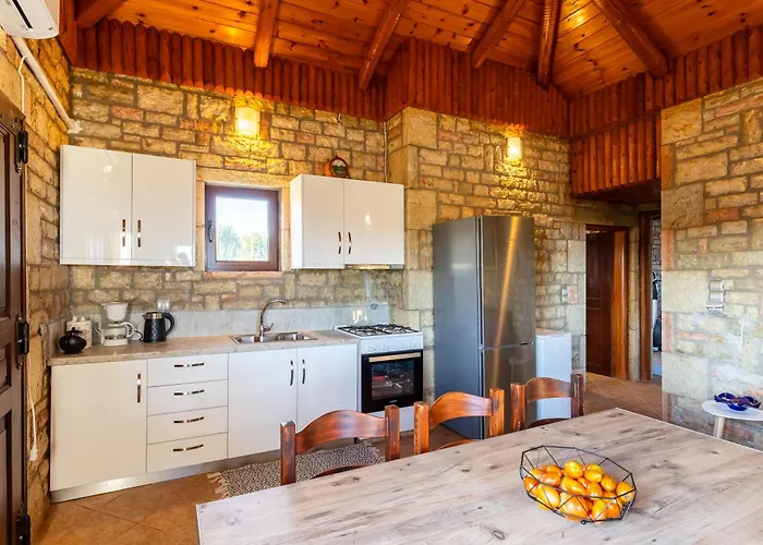 Mini Castle In Nature Fotini's Retreat Polilimnio * Metamorfosi (Laconia)