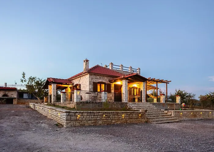 Vakantiehuis Mini Castle In Nature Fotini's Retreat Polilimnio *