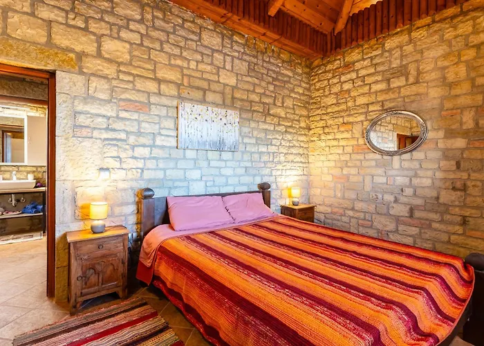 Vakantiehuis Mini Castle In Nature Fotini's Retreat Polilimnio Metamorfosi (Laconia)