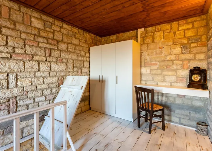 Vakantiehuis Mini Castle In Nature Fotini's Retreat Polilimnio